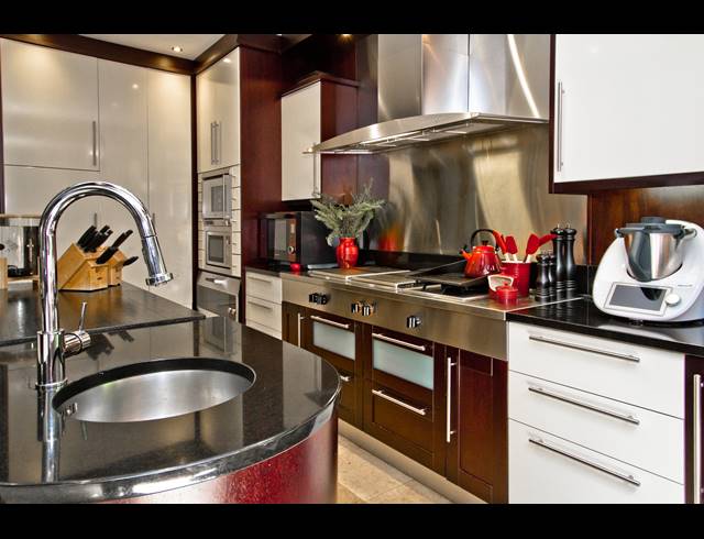 4 BEDROOM HOUSE FOR SALE IN ILLOVO